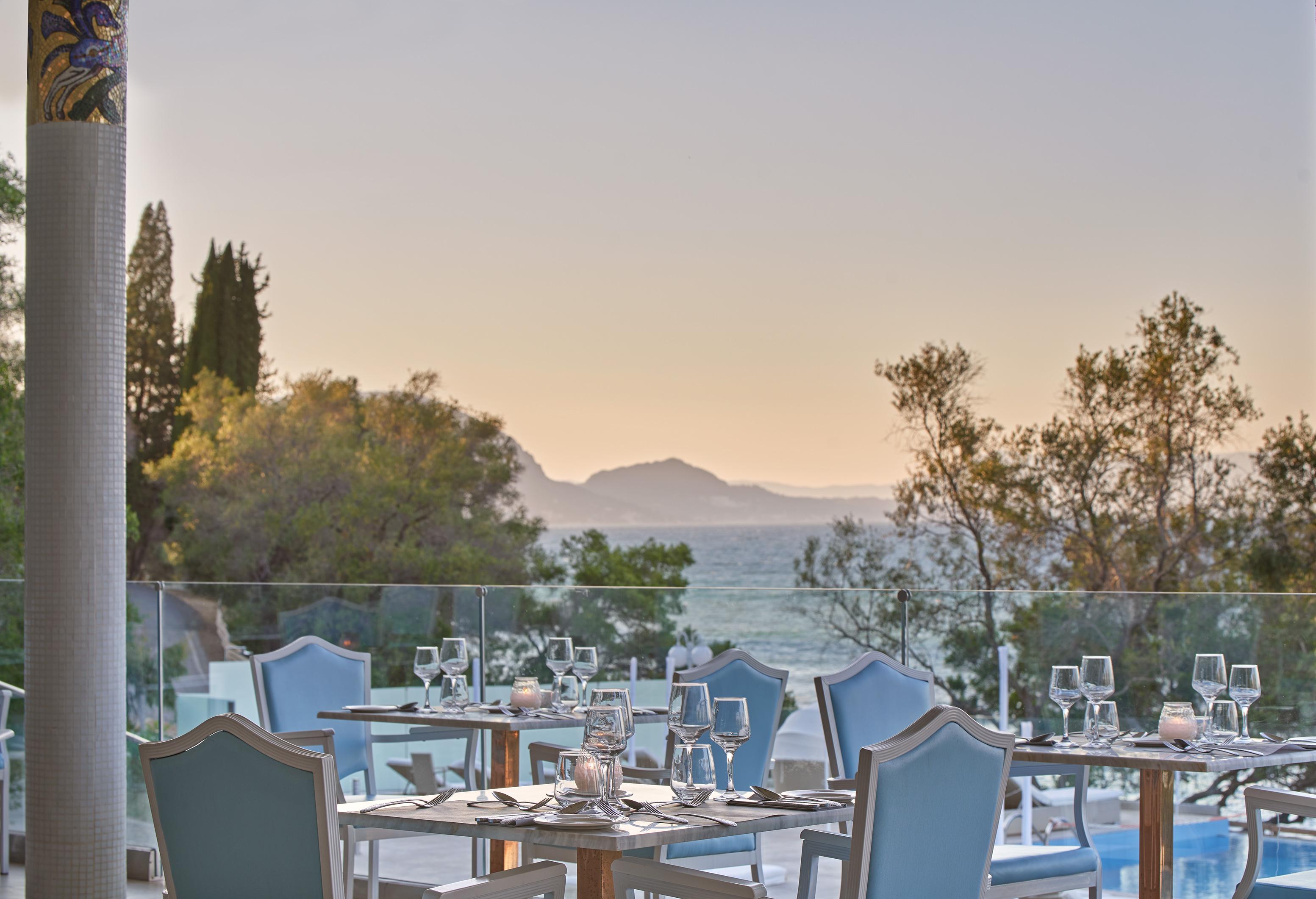 Kairaba Mythos Palace - Adults Only Kouspádhes Екстериор снимка The restaurant at the hotel