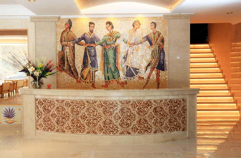 Kairaba Mythos Palace - Adults Only Kouspádhes Интериор снимка The mosaic at the reception desk